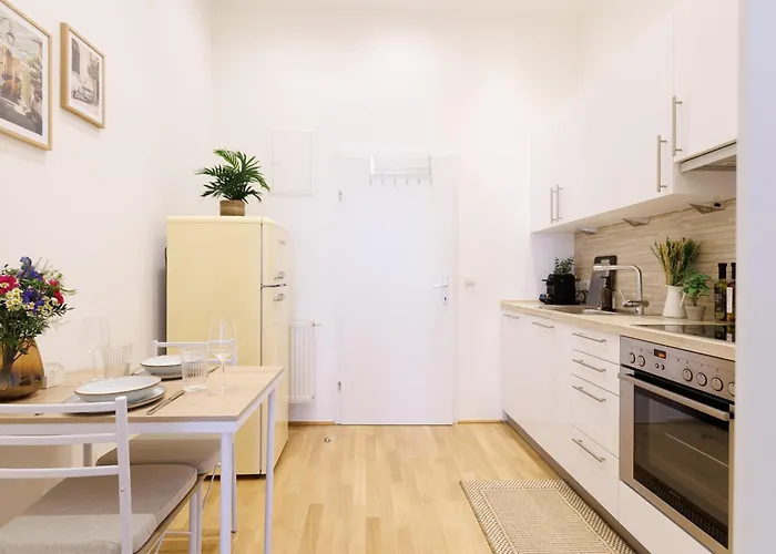 Boho Eleven * וינה